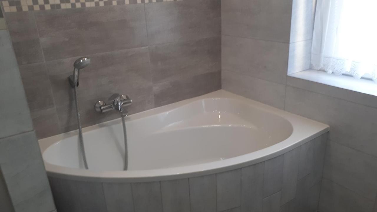 Taniespanie Rokietnica Rokietnica  Экстерьер фото